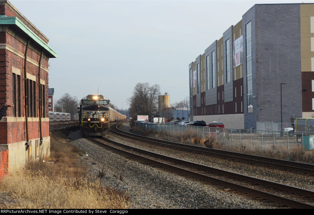 Coming Up to the old CNJ Station